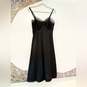 Vintage Black lace tulle slip nightgown chemise s/m fit